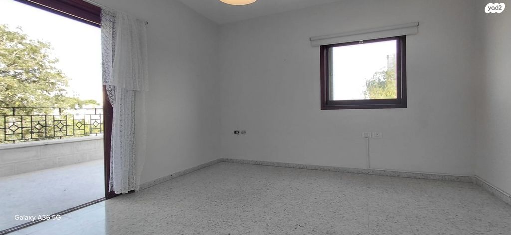 דופלקס, רבי נחמן מברסלב 23, צהלון, שיכוני חסכון, תל אביב יפו