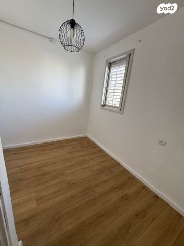 דירה, ד"ר אברהם אליהו הרכבי 13, תל חיים, תל אביב יפו