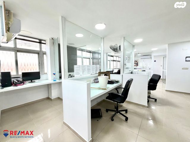 משרדים, יהושע שטמפפר 2, מרכז העיר דרום, נתניה