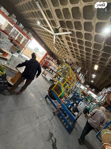 מבני תעשיה, אזור תעשיה קרית אתא, קרית אתא