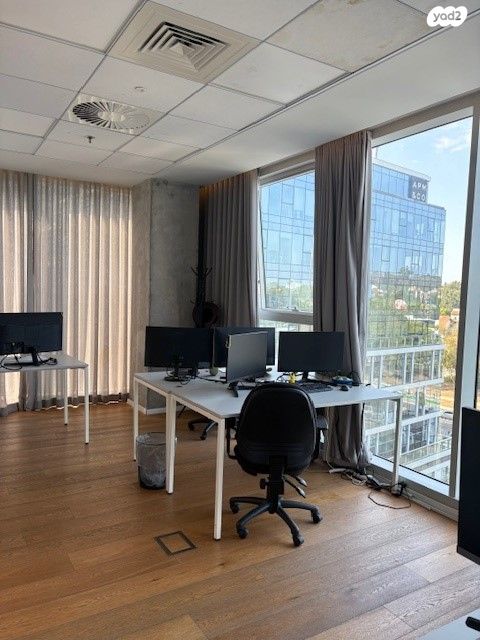 משרדים, הנחושת, עתידים, אזור התעסוקה רמת החייל, תל אביב יפו