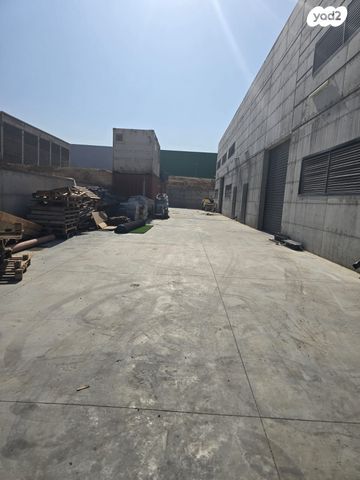 מבני תעשיה, אופקים