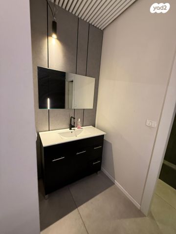 משרדים, חלוצי התעשייה, אזור תעשיה מפרץ, חיפה