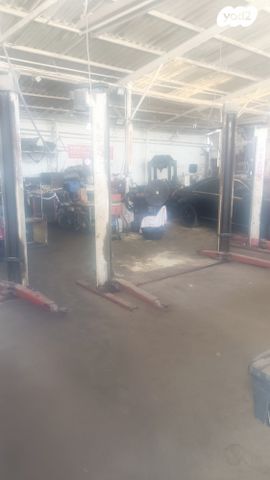 חנויות/ שטח מסחרי, המלאכה, אזור תעשיה ב, חולון