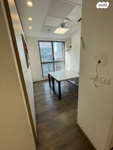 משרדים, שונצינו, מונטיפיורי, הרכבת, תל אביב יפו