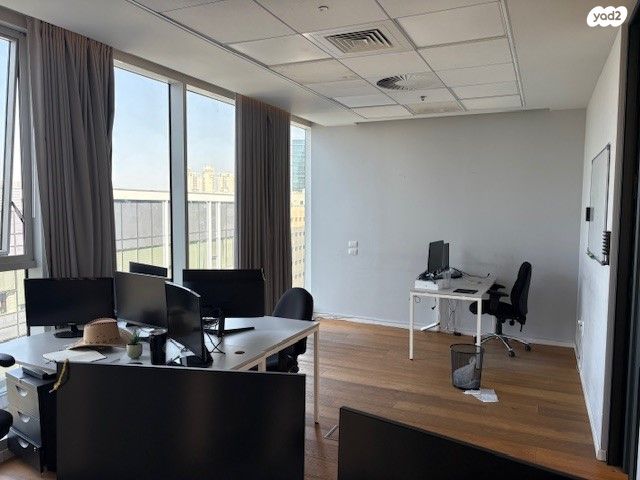 משרדים, הנחושת, עתידים, אזור התעסוקה רמת החייל, תל אביב יפו