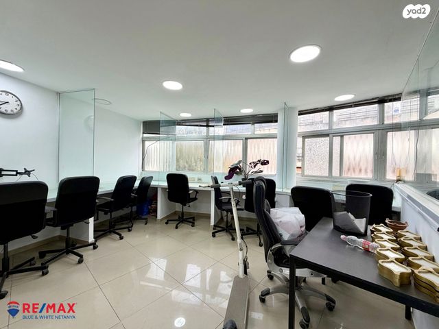 משרדים, יהושע שטמפפר 2, מרכז העיר דרום, נתניה