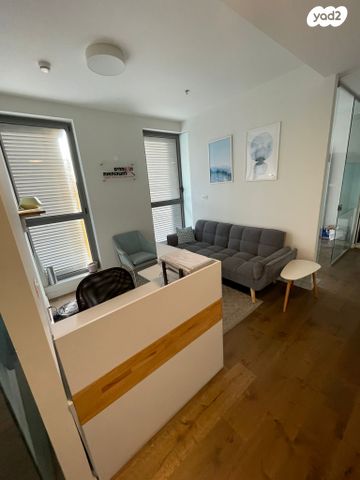 משרדים, שונצינו, מונטיפיורי, הרכבת, תל אביב יפו