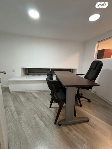 משרדים, שדרות הרצל, השופטים צפון, רמלה