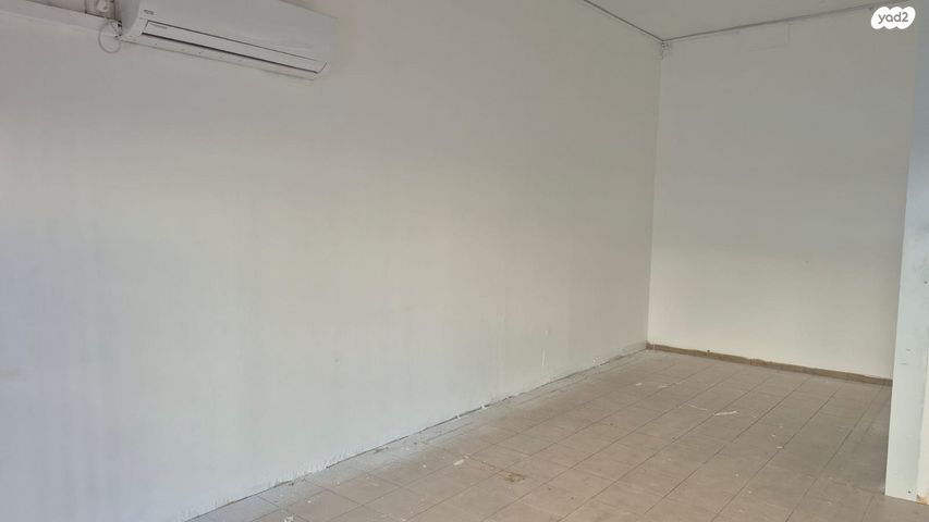 חנויות/ שטח מסחרי, שדרות הפרחים, רובע ח', אשדוד
