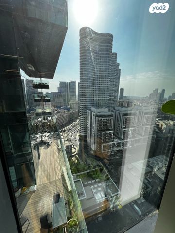 משרדים, הארבעה 28, גני שרונה, קרית הממשלה, תל אביב יפו