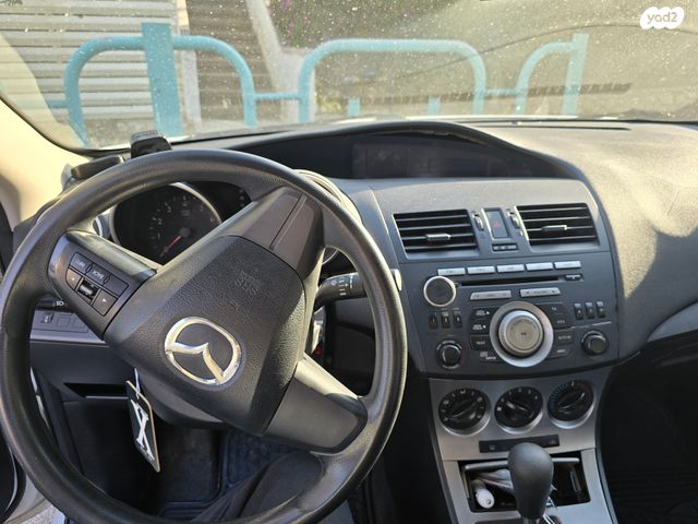 מודעת רכב מאזדה 3