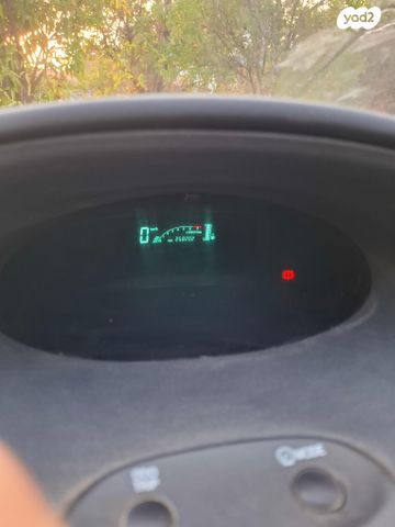 טויוטה יאריס