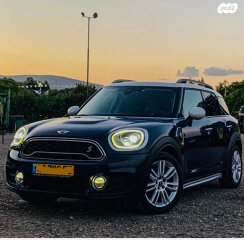 מודעת רכב מיני קאנטרימן