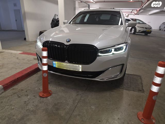 מודעת רכב ב מ וו סדרה 7