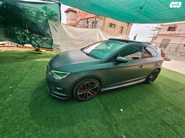 מודעת רכב סיאט לאון