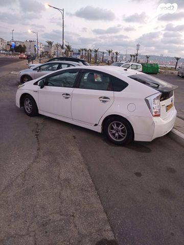 מודעת רכב טויוטה פריוס