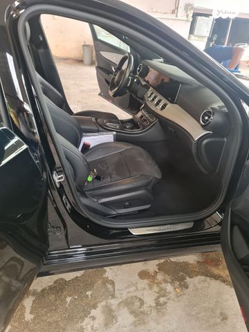 מודעת רכב מרצדס-בנץ E-class