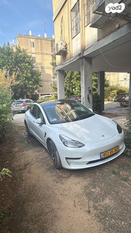 מודעת רכב טסלה מודל 3