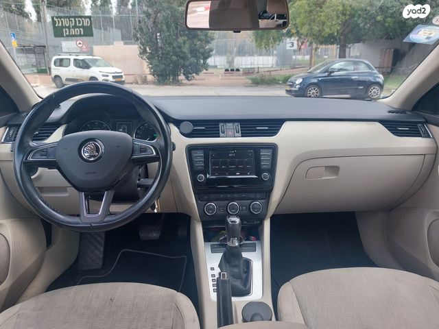 סקודה אוקטביה 