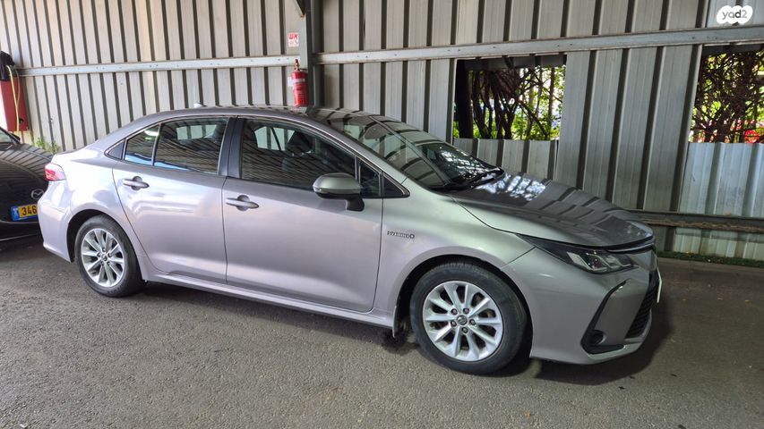 טויוטה קורולה