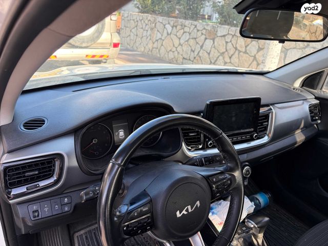 מודעת רכב קיה סטוניק