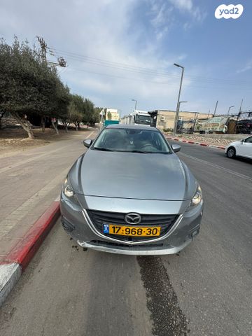 מאזדה 3