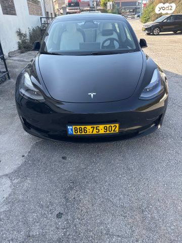 מודעת רכב טסלה מודל 3