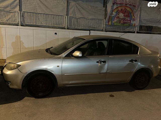 מודעת רכב מאזדה 3