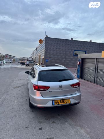 מודעת רכב סיאט לאון