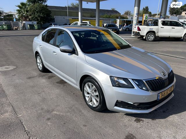 סקודה אוקטביה 