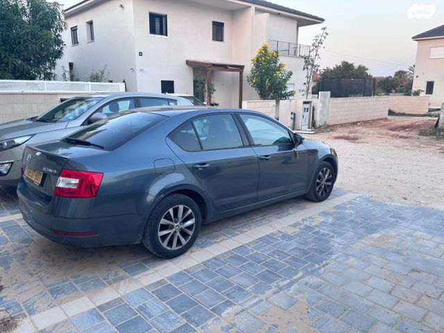 סקודה אוקטביה