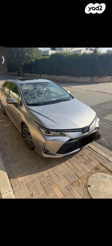 טויוטה קורולה