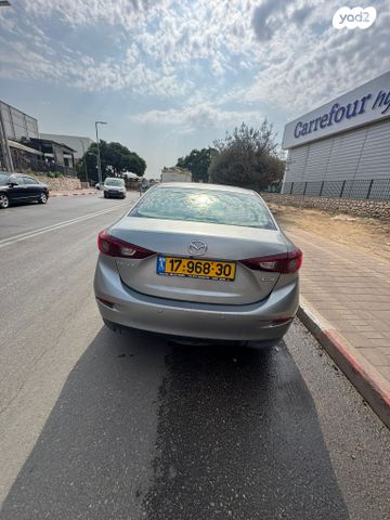 מאזדה 3