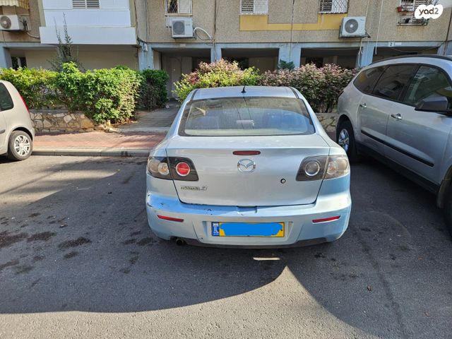 מאזדה 3
