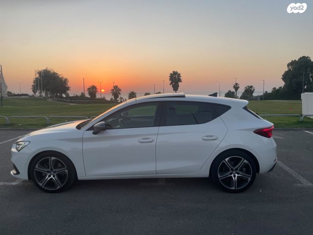 מודעת רכב סיאט לאון