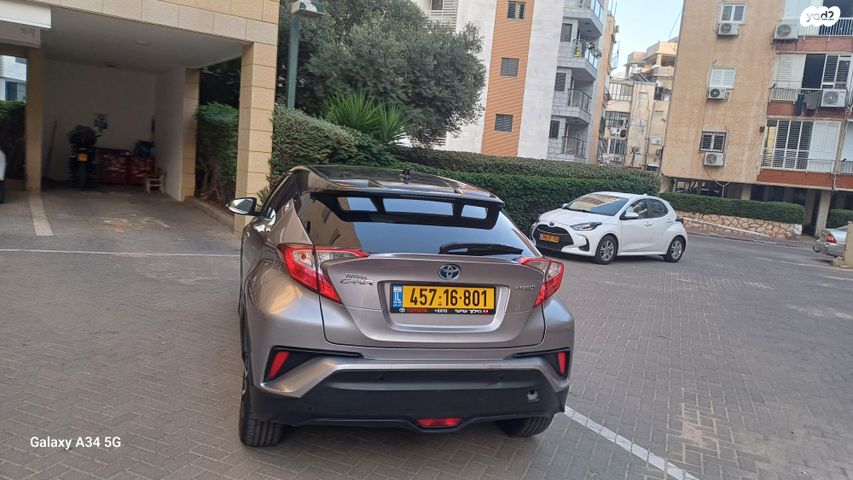 טויוטה C-HR