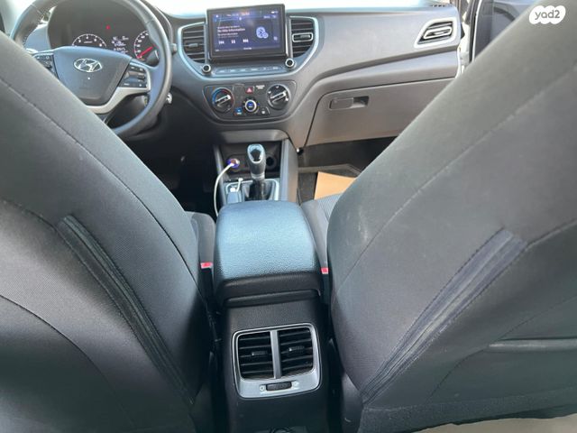 יונדאי אקסנט i25