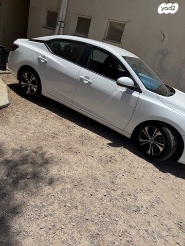 ניסאן סנטרה