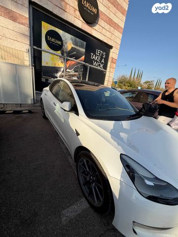 טסלה מודל 3