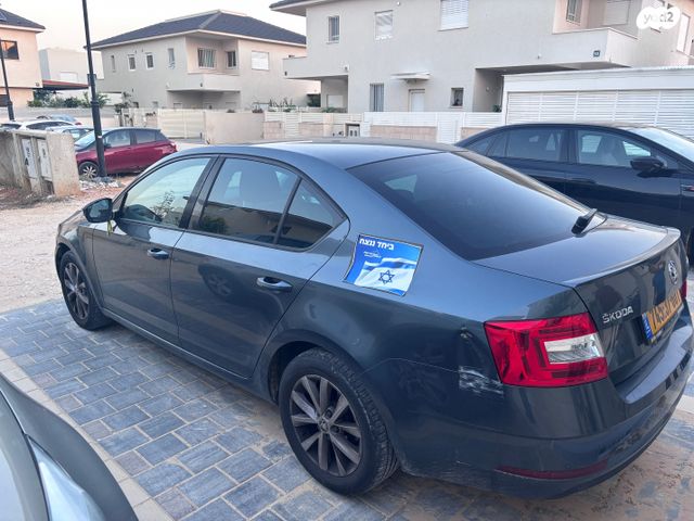 סקודה אוקטביה