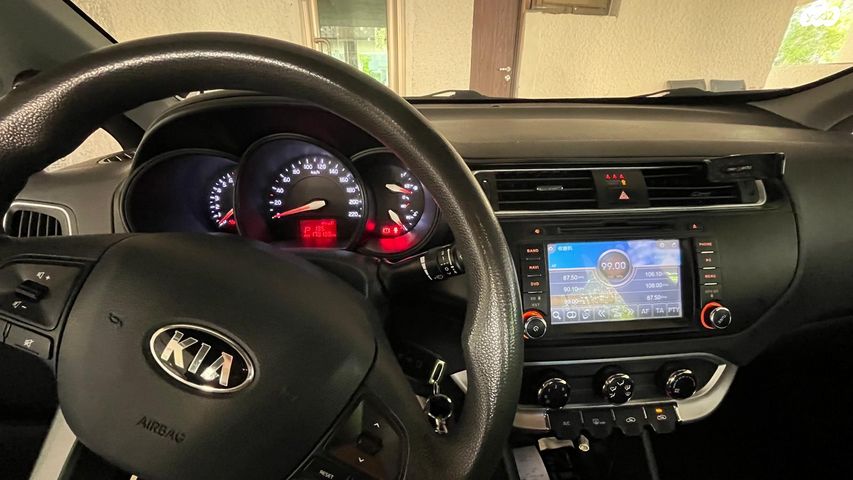 מודעת רכב קיה ריו