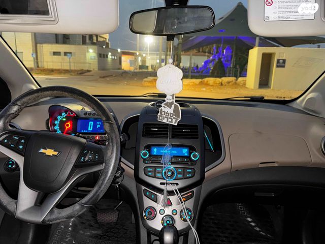 מודעת רכב שברולט סוניק