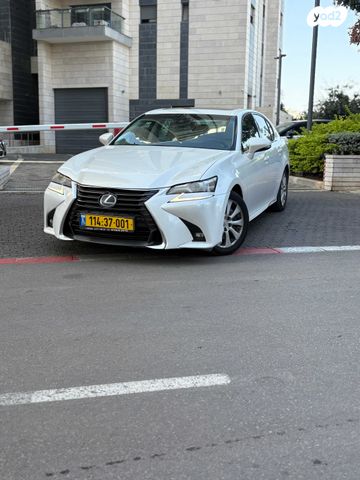 לקסוס GS