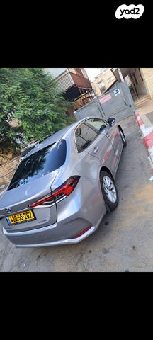 טויוטה קורולה