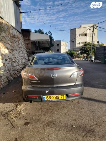 מאזדה 3