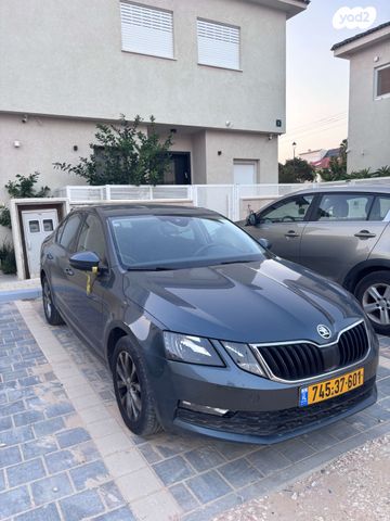 סקודה אוקטביה