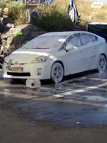 טויוטה פריוס