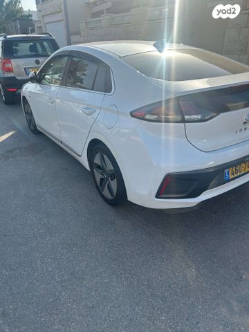 יונדאי איוניק