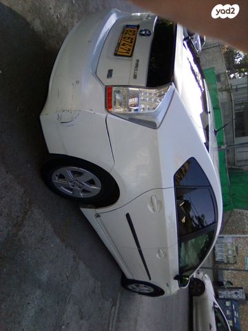 טויוטה פריוס